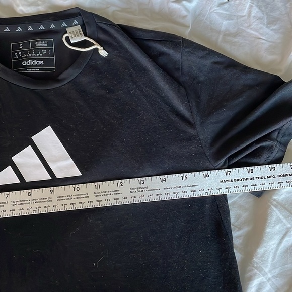 NWOT Adidas Black Cropped Boxy Performance Logo Tee size Small Sporty - Picture 5 of 7